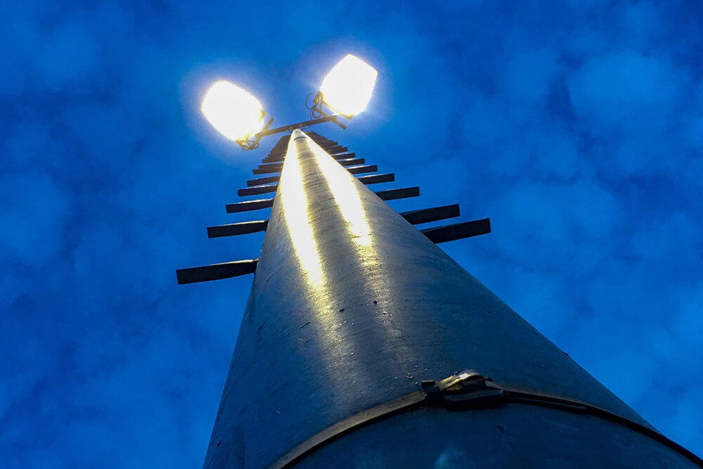 Shedding Light on Halogen Lights Pros, Cons, and Uses